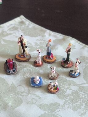 Disney Tiny Kingdom 101 Dalmatians Set